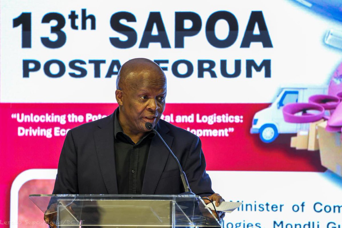 MondliGungubel_'s tweet image. This morning, I opened the SAPOA forum under the theme: “Unlocking the Potential of Postal &amp;amp; Logistics: Driving Economic Growth &amp;amp; Development” 

This was not just about opening a conference. It was about unlocking a future.

📍Cape Town, South Africa

#SAPOA
#LeaveNoOneBehind 🇿🇦