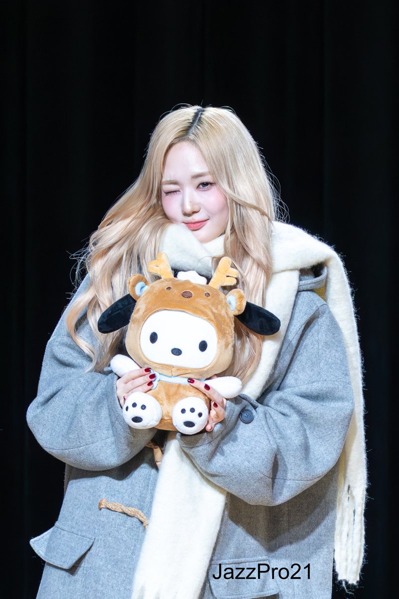 260110  

#tripleS #트리플에스 #윤서연 #YoonSeoyeon #서연