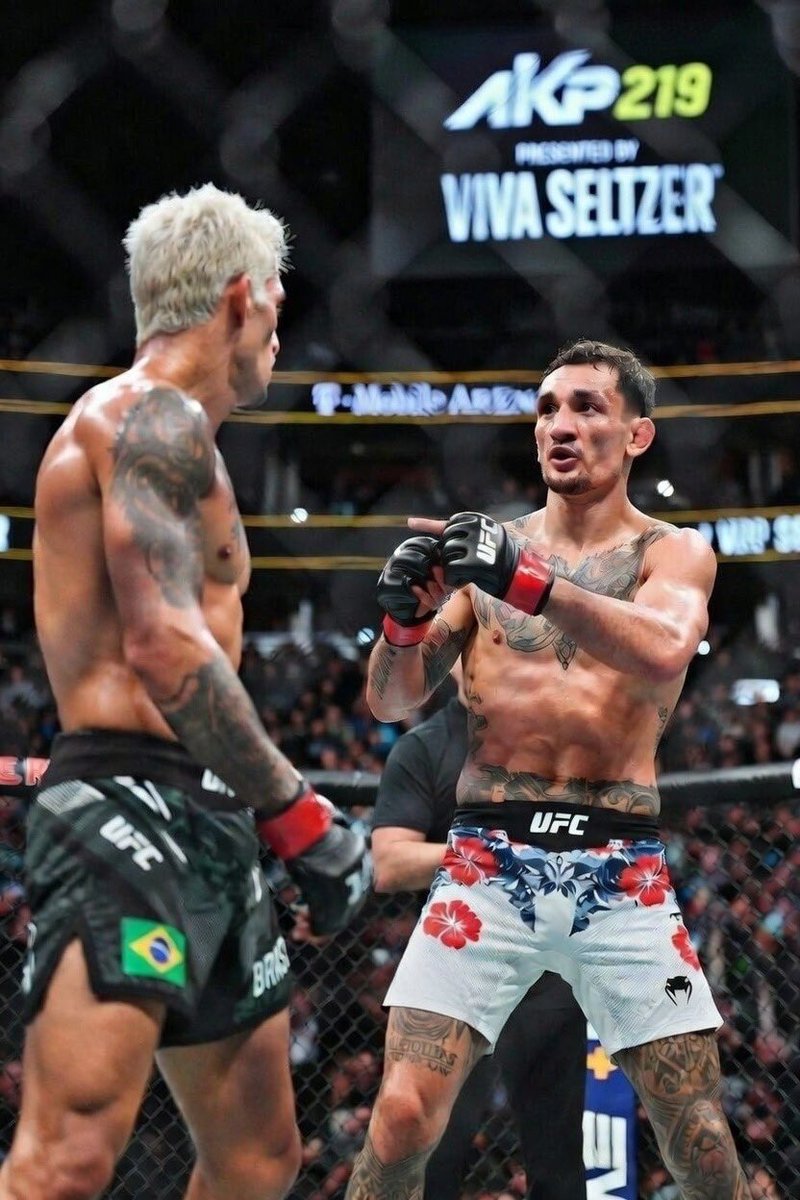 AxeKickPicks's tweet photo. Episode 219
Friday 3 ET
Youtube &amp; Twitter

- The boys @Rockk24 &amp; @10secondsleft_ recap #UFCMexicoCity
- Joined by @drosssports they breakdown #UFC326 and pick either Charles Oliveira or Max Holloway as their BMF
- As always, combat sports news!

Presented by @vivaseltzer

#AKP219 https://t.co/skQHrdqpkb