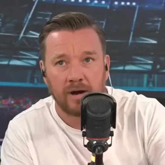 UnitedUpdates's tweet photo. 🚨 Jamie O'Hara on Manchester United: “I don’t think they’re a million miles away from winning the Premier League. I wouldn't rule out Man Utd winning the league next season.” 👀 #mufc https://t.co/xSCQBxYd1J