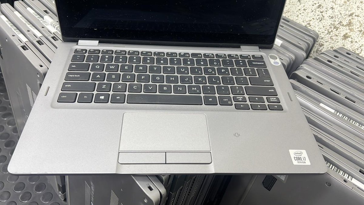 𝙉 𝙜 𝙤 𝙣 𝙞 𝙙 𝙯 𝙖 𝙨 𝙝 𝙚 tweet media