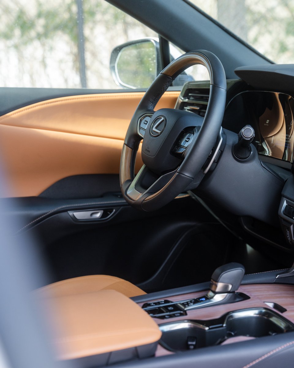 Lexus of Warwick tweet media