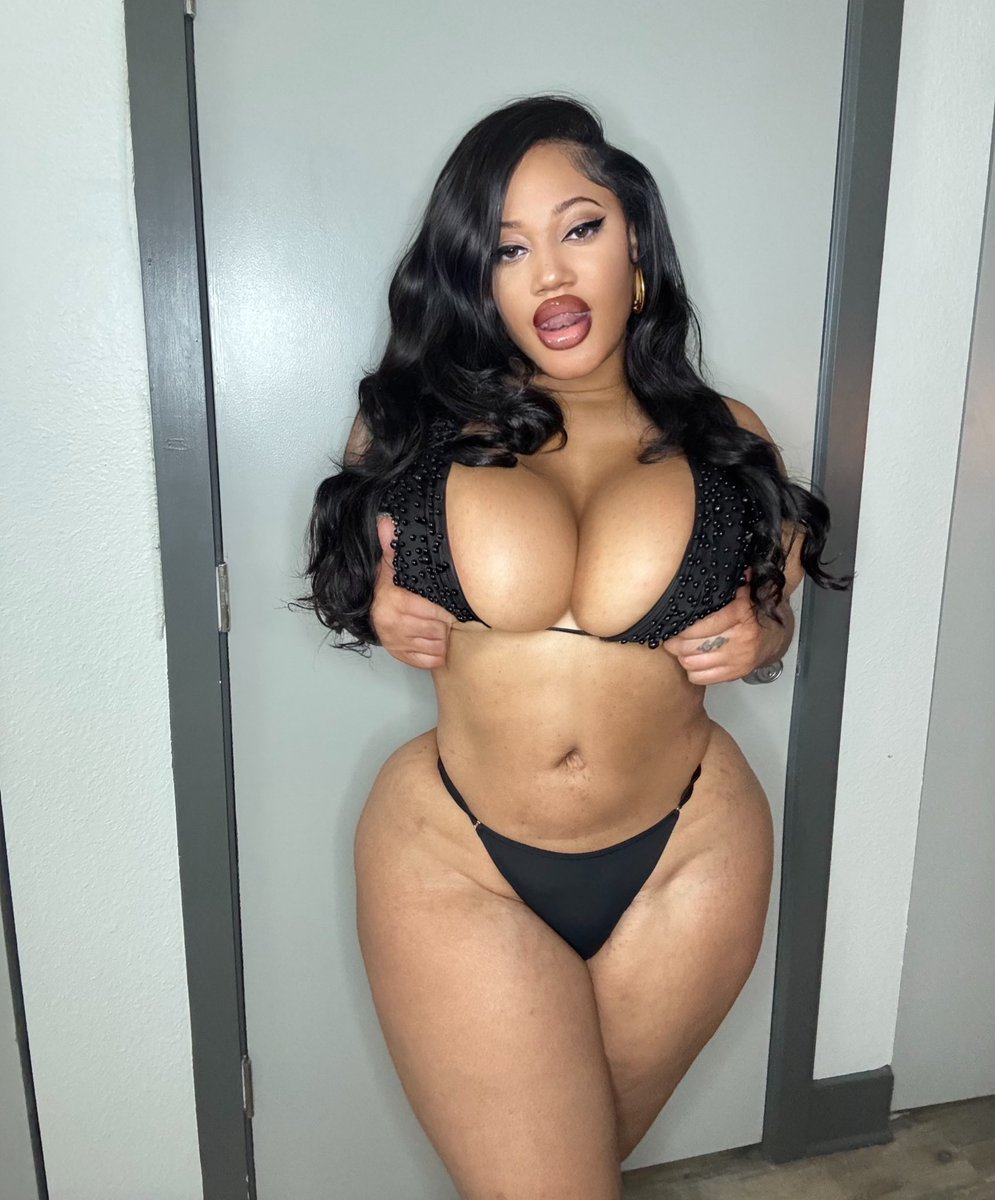 🍒 Monster tweet media