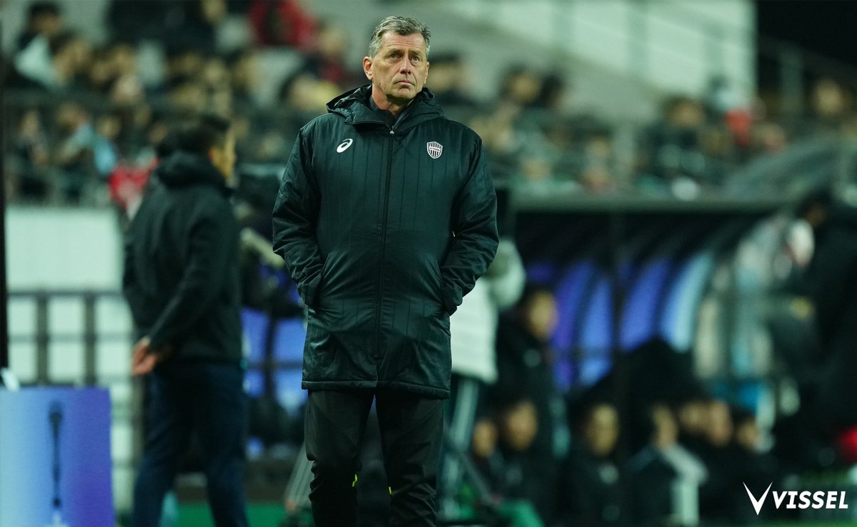 visselkobe_en's tweet photo. Skibbe: "It was a very difficult match, but I'm very happy that we won. We created many chances in the first half and scored a goal from a set piece. In the second half, FC Seoul showed their power, so we had to be careful to prevent that, which made it a difficult match." https://t.co/NmG4ocflZN