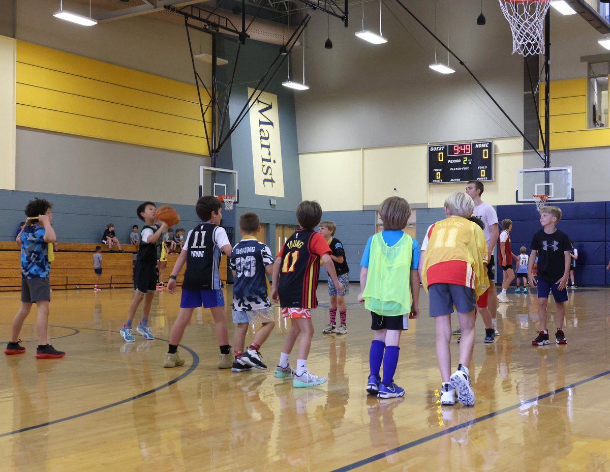 Marist Boys Basketball tweet media