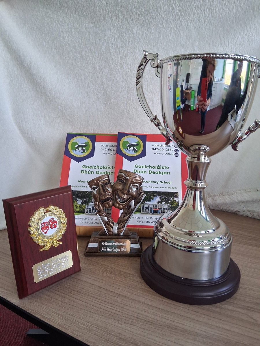 Gaelcholáiste Dhún Dealgan tweet media