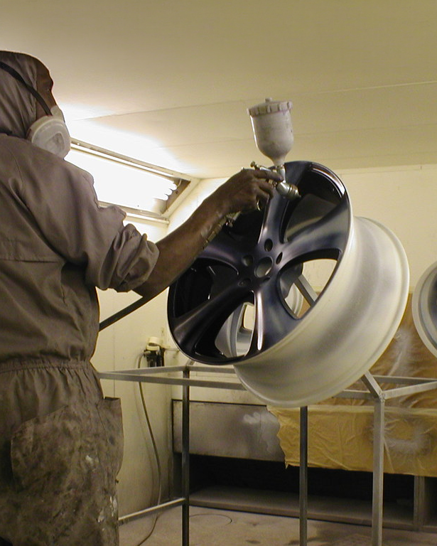 Kahn Design tweet media