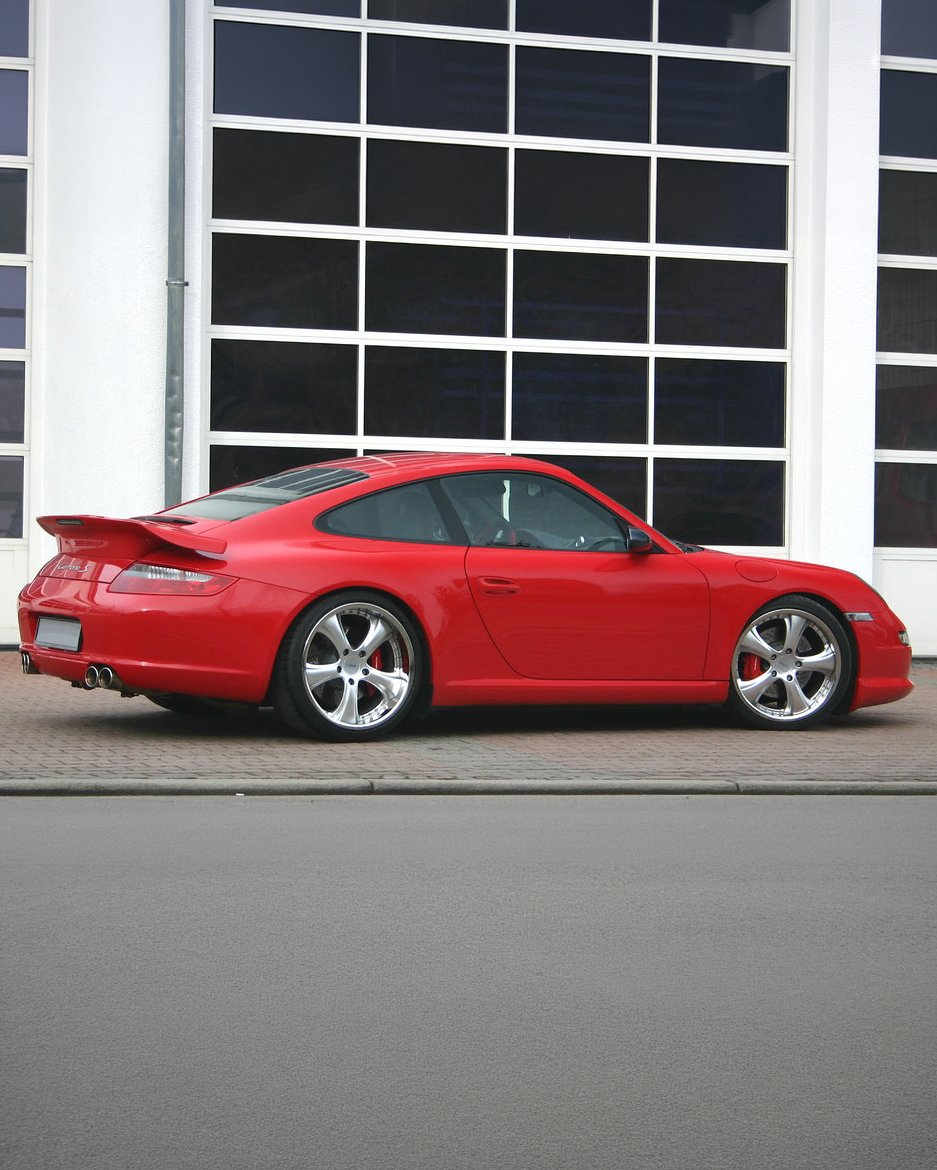 Kahn Design tweet media