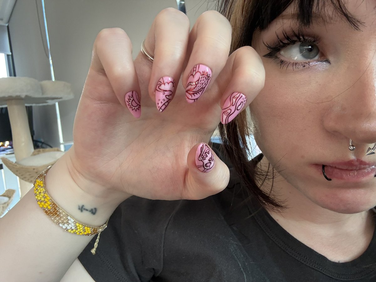 KiakuromiVT 🦊🦂 tweet media