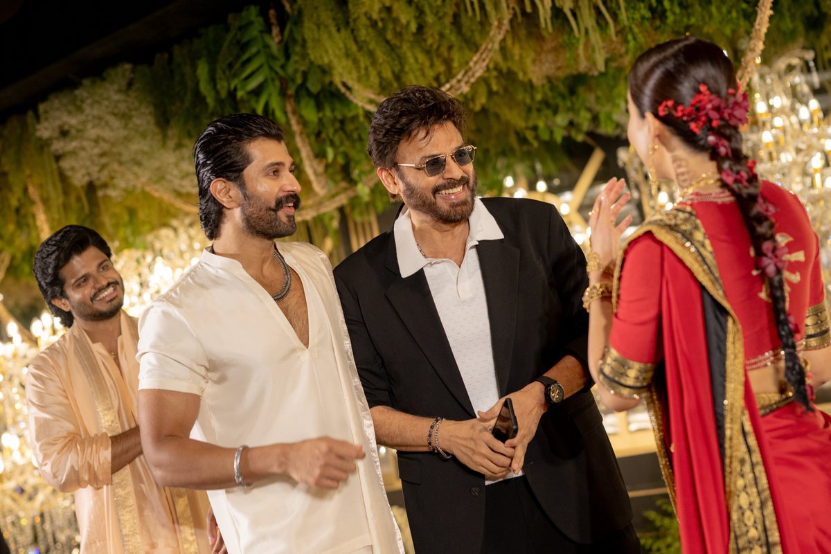 CineChitraalu's tweet image. Clicks of #RamCharan, #Venkatesh, #Nani and #RaviTeja at #ViroshReception. 

#Virosh