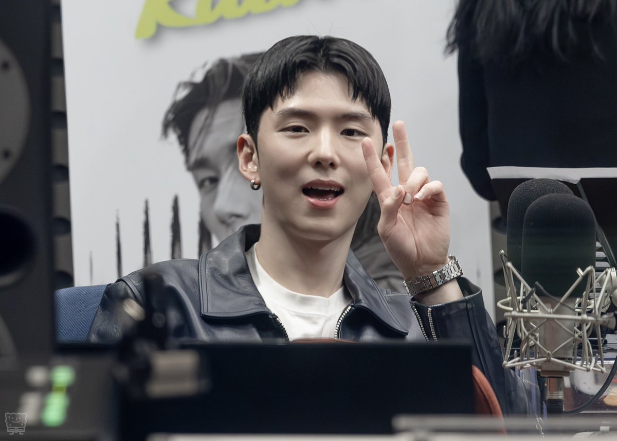 스폰지밥 tweet media