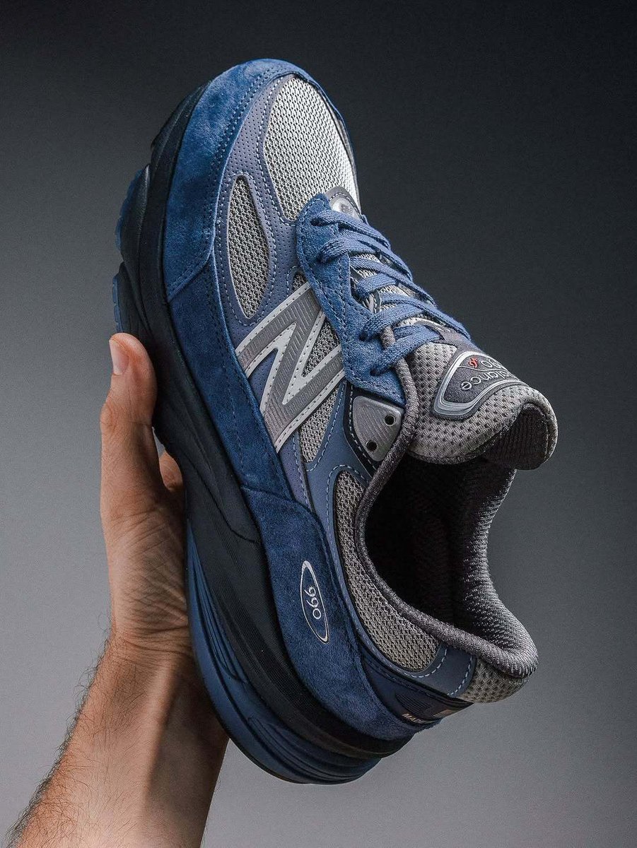 SneakerShouts's tweet photo. NEW PRICE DROP 🌊 
50% OFF the New Balance 990v6 "Community Navy" 

BUY HERE: https://t.co/AMC2qfjyU2 https://t.co/aTwgSy0zpe