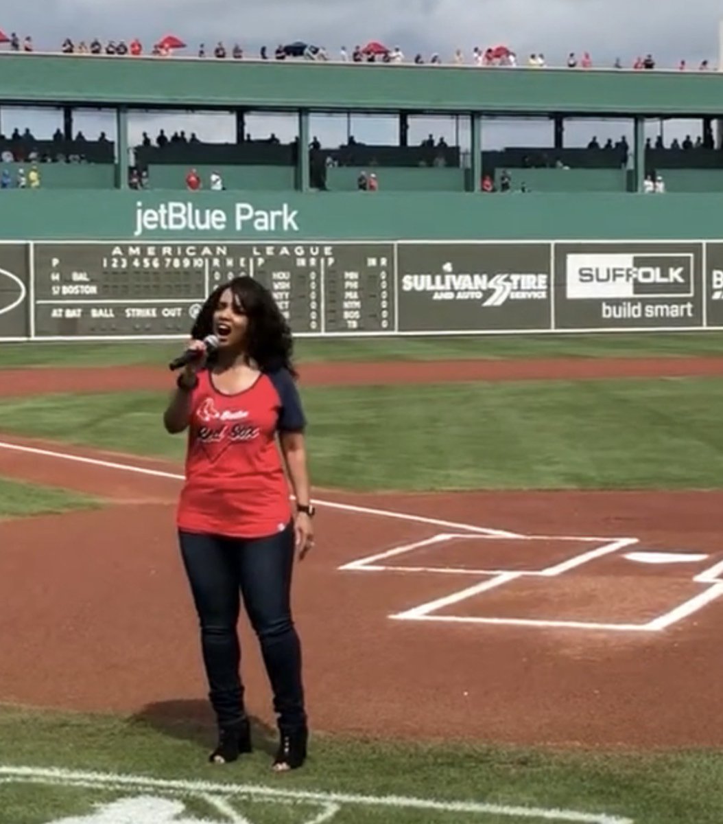 🇺🇸🎤Come out to JetBlue Park and see SASÉ perform the National Anthem on Thursday, March 19 @ 6:05 PM during the Spring training game!
⚾️ Location: 11500 Fenway South Drive, Fort Myers, FL 33913

#sasethesinger #sase #livemusic #nationalanthem #bostonredsox #singer