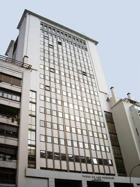 Mañana celebraremos la XI Cronoescalada en la <a href="/TRBCSevilla/">TRBC Centro Negocios</a> .Más de 60 bomberos subiran por la escalera con todo el equipo de intervención hasta lo más alto de la torre . #semanadelbomber@ . <a href="/Ayto_Sevilla/">Ayuntamiento de Sevilla</a> <a href="/EmergenciasSev/">Emergencias Sevilla</a>