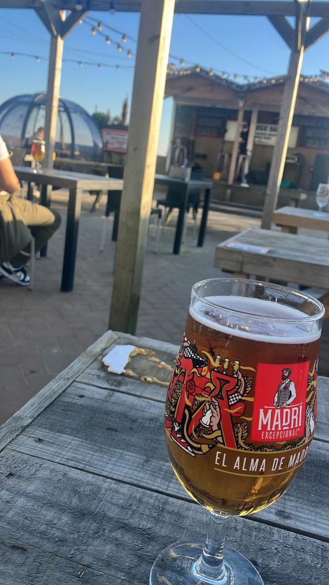kaibaileyafc's tweet photo. Arsenal Away Days 🔴⚪️🌊
Almost four years to the day I first came to Brighton and this bar https://t.co/N4IPh41tfq