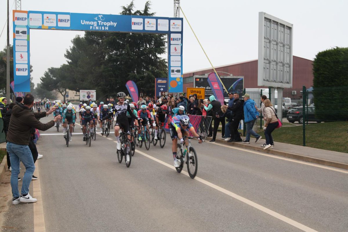 Voster Team tweet media