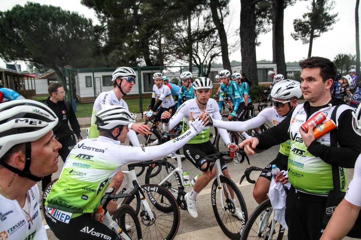 Voster Team tweet media