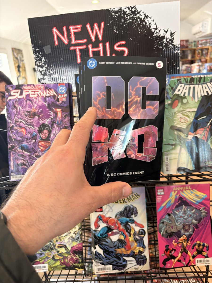 TERRIFICon tweet media