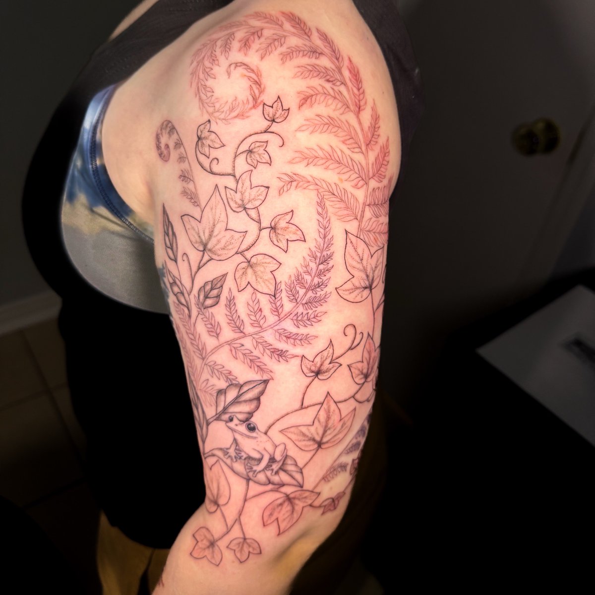 Session 1 mapped out for this freehand half sleeve! Next: ALL THE COLORS!