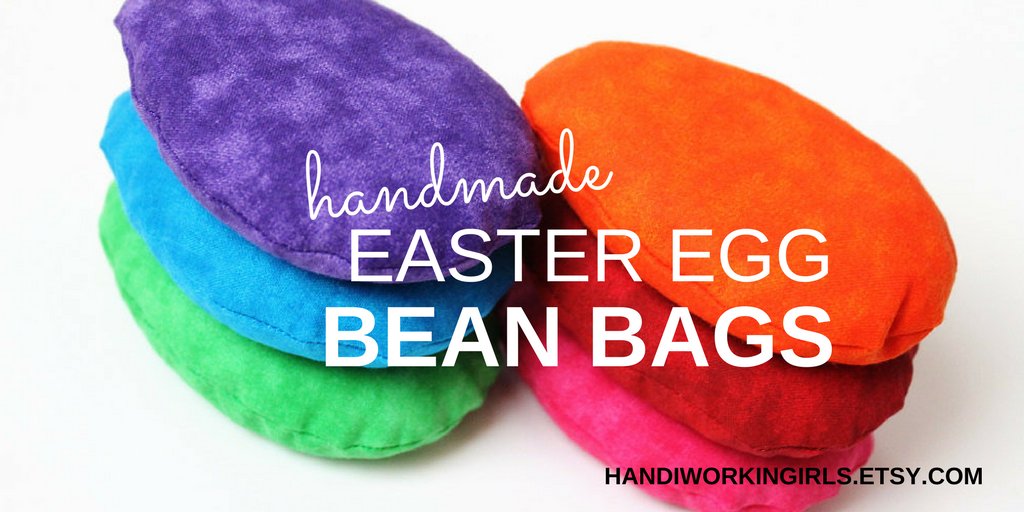HandiworkinG's tweet image. Easter is coming! handiworkingirls.etsy.com/listing/249049… #Easter2026 #handmadelove #shopEtsy #beanbags
