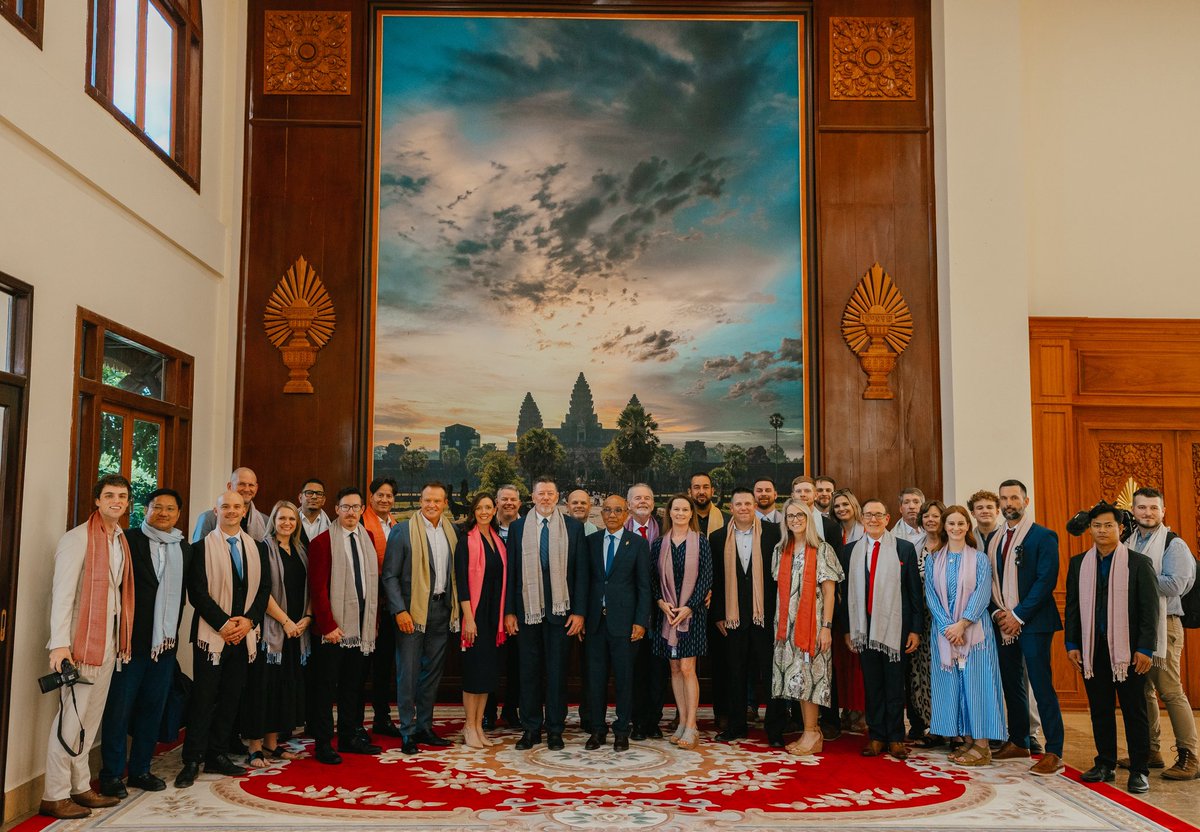 Pastor Travis Johnson tweet media