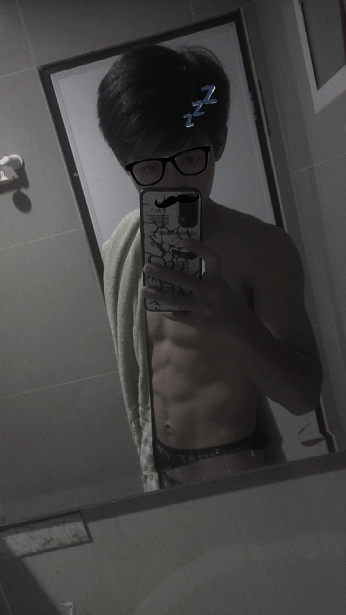 theerapat. tweet media