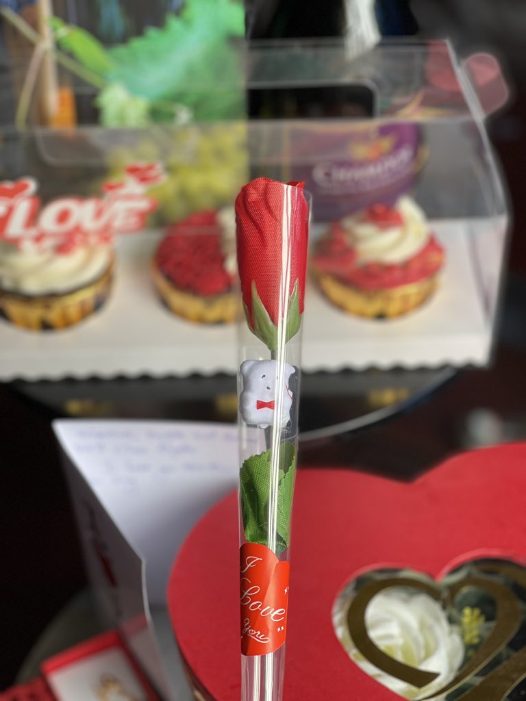 nik_treats's tweet photo. Intentional package from a lover to his lover 😍

They don’t call us love messenger for nothing 😄

Always reliable and capable to deliver 💯💯

WhatsApp Dm 07065204084 
📍Ilorin https://t.co/vAZ9W5GHGi
