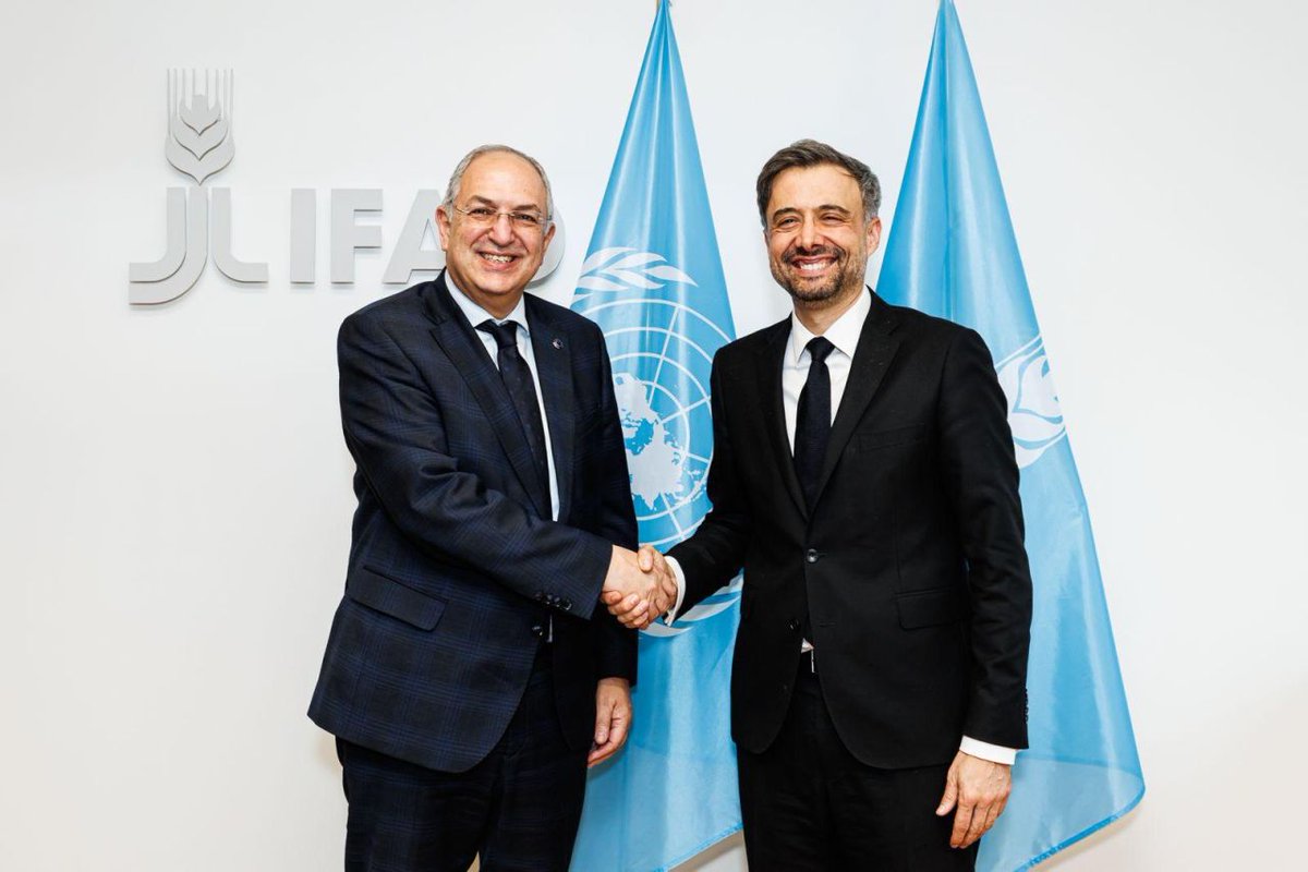 Alvaro Lario tweet media