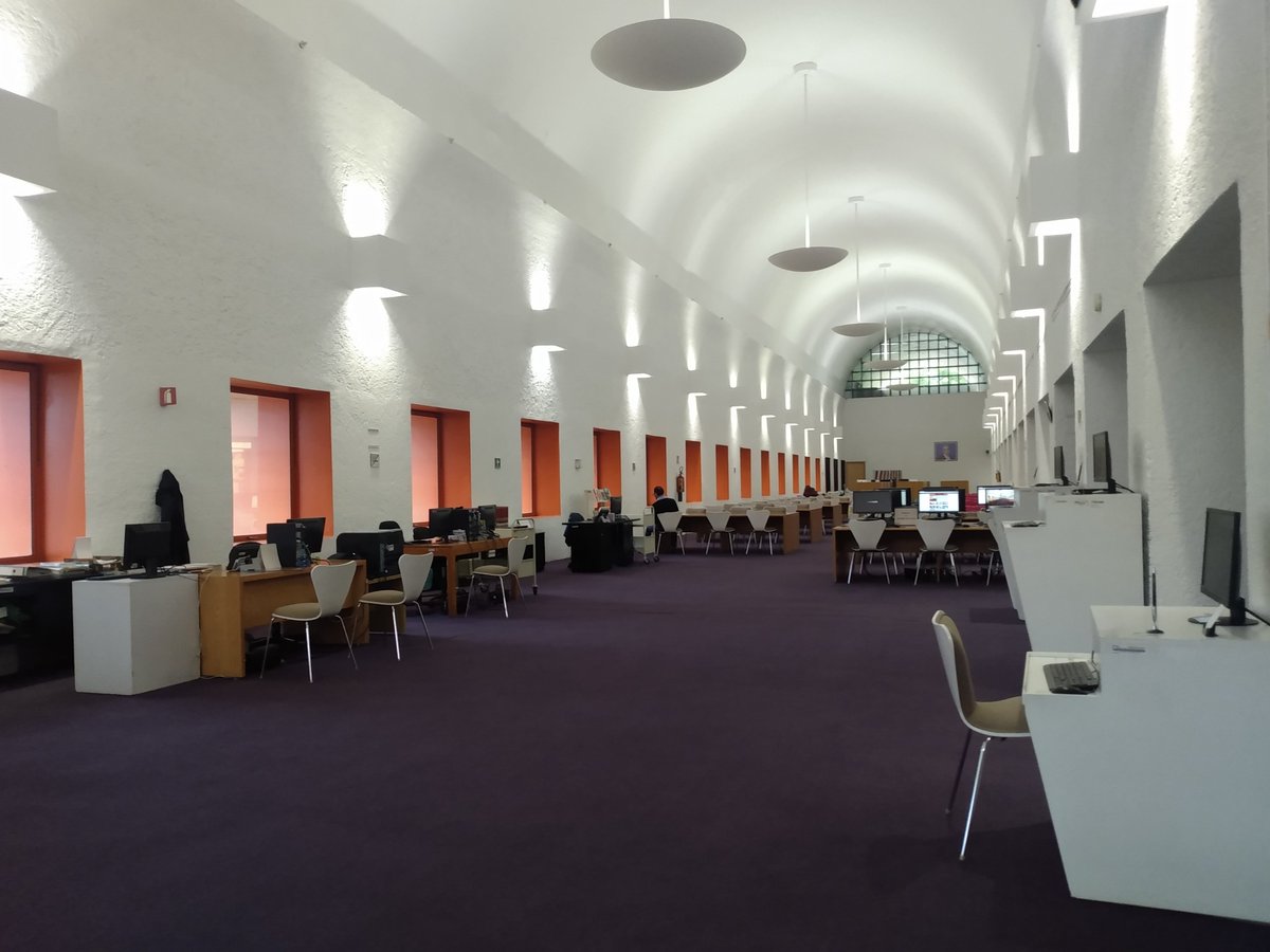 BiblioArtes's tweet photo. "Una biblioteca no es un lujo, sino una de las necesidades de la vida" Henry Ward Beecher✍️ https://t.co/BJf7apuy6l