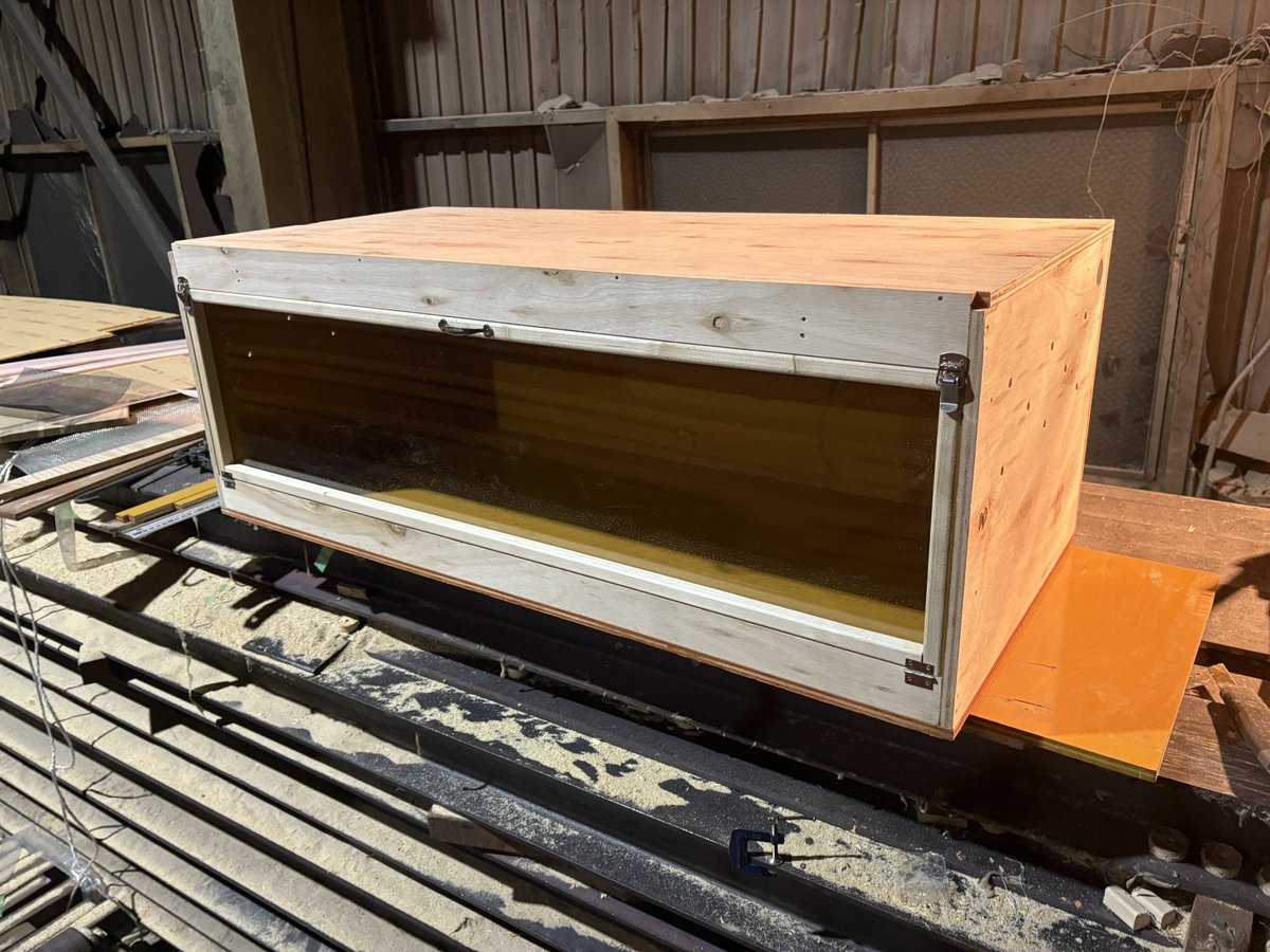 今日はこの辺で！！ おやすみなさい！ #木製ケージ #爬虫類