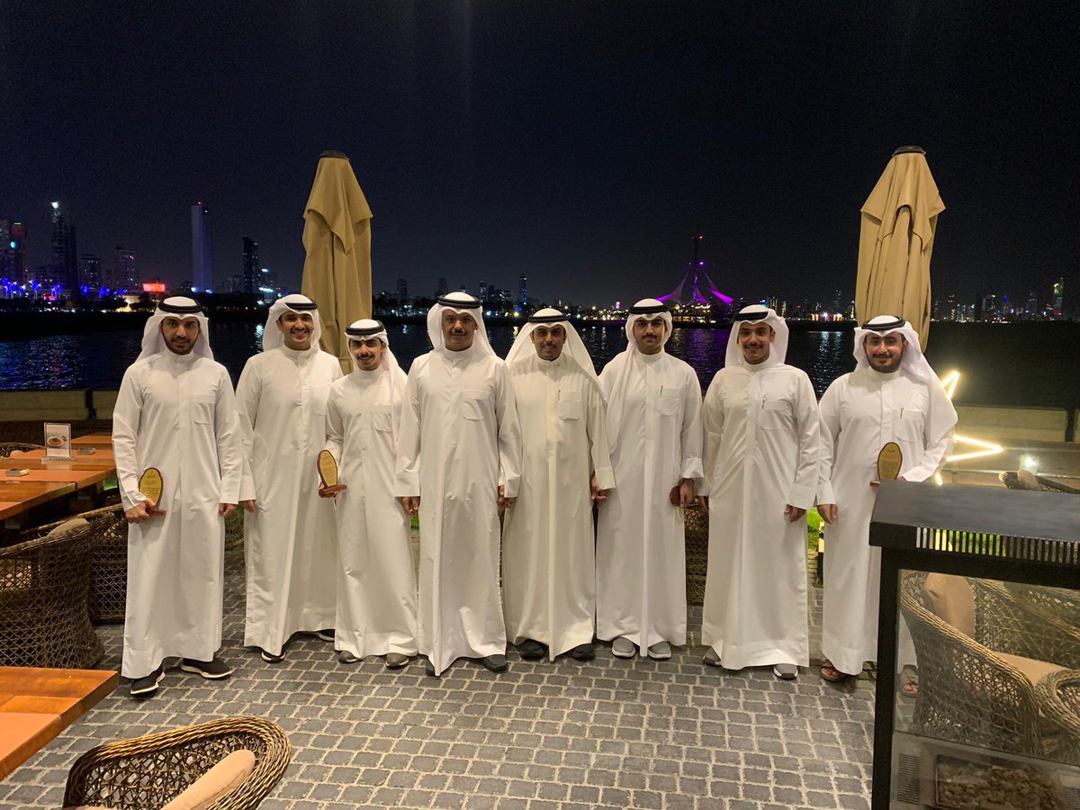 المرجع القانوني tweet media