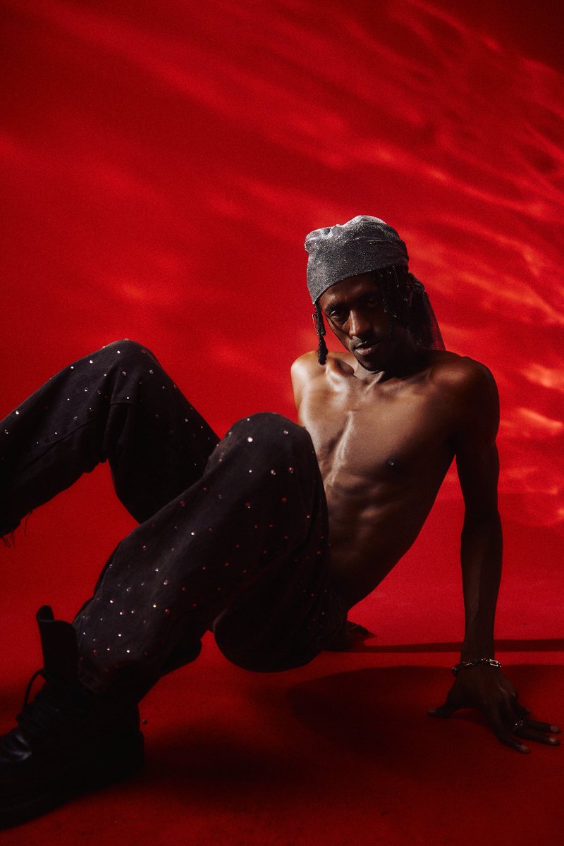 Bold 
📸 : <a href="/jeermainn/">THE SUN ☀️</a>