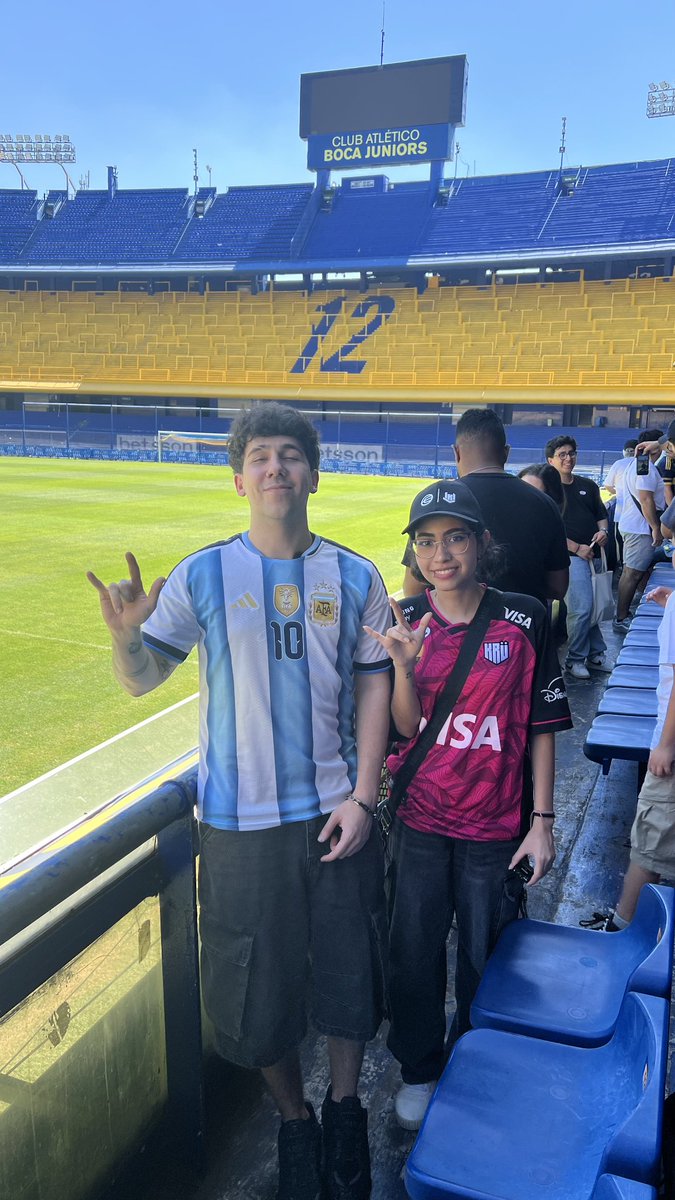 Turistean los tipazos 🤟