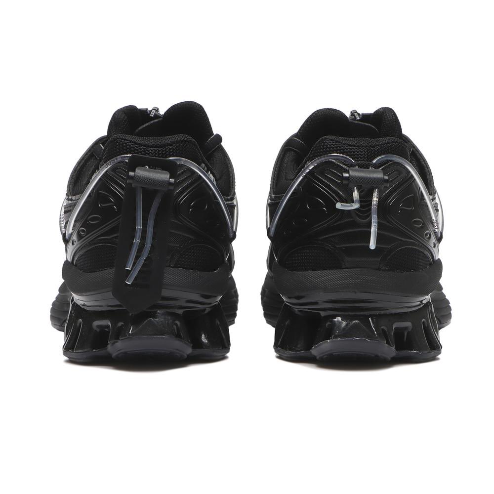 fullress's tweet photo. 【国内 2026年 3/19 発売】
ASICS × YOASOBI GEL-KINETIC FLUENT Y (アシックス ヨアソビ) [1203A837.001/1203A837.020]
https://t.co/tXb75r3UQ8

・日本の音楽アーティスト、YOASOBIとのコラボレーションモデル。
自身の音楽制作プロセスから着想を得た現代的な要素を引用して作り上げたGEL-KINETIC FLUENT Y。