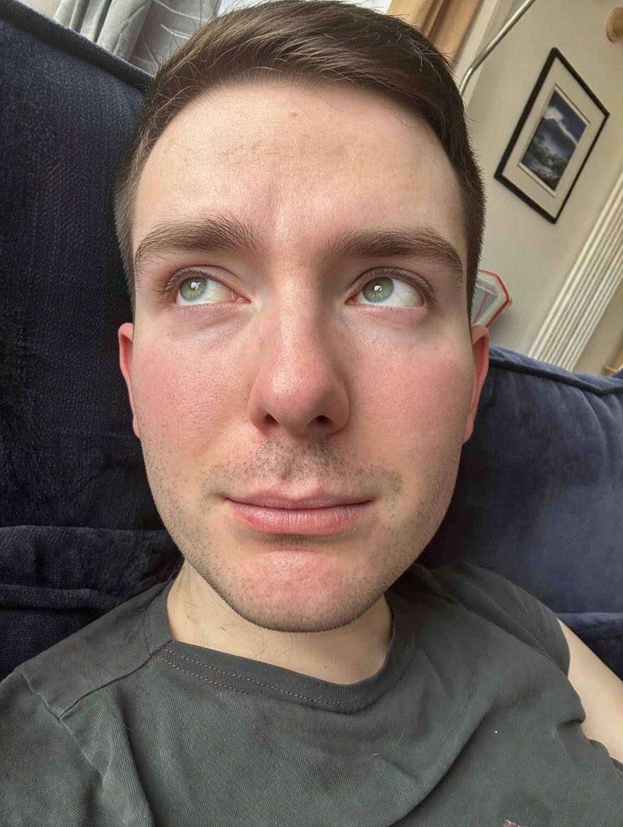 Winter 🖤 tweet media