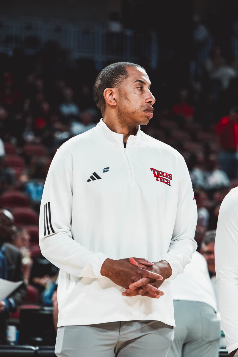 TexasTechMBB's tweet photo. Happy National Athletic Training Month to our very own, Mike Neal!

One of the best to do it! 👏 https://t.co/FyusDFtRsN