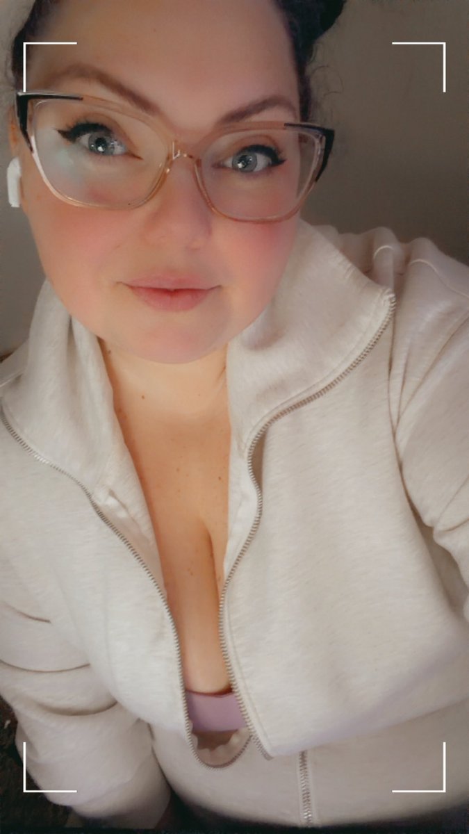 witchstarfall tweet media