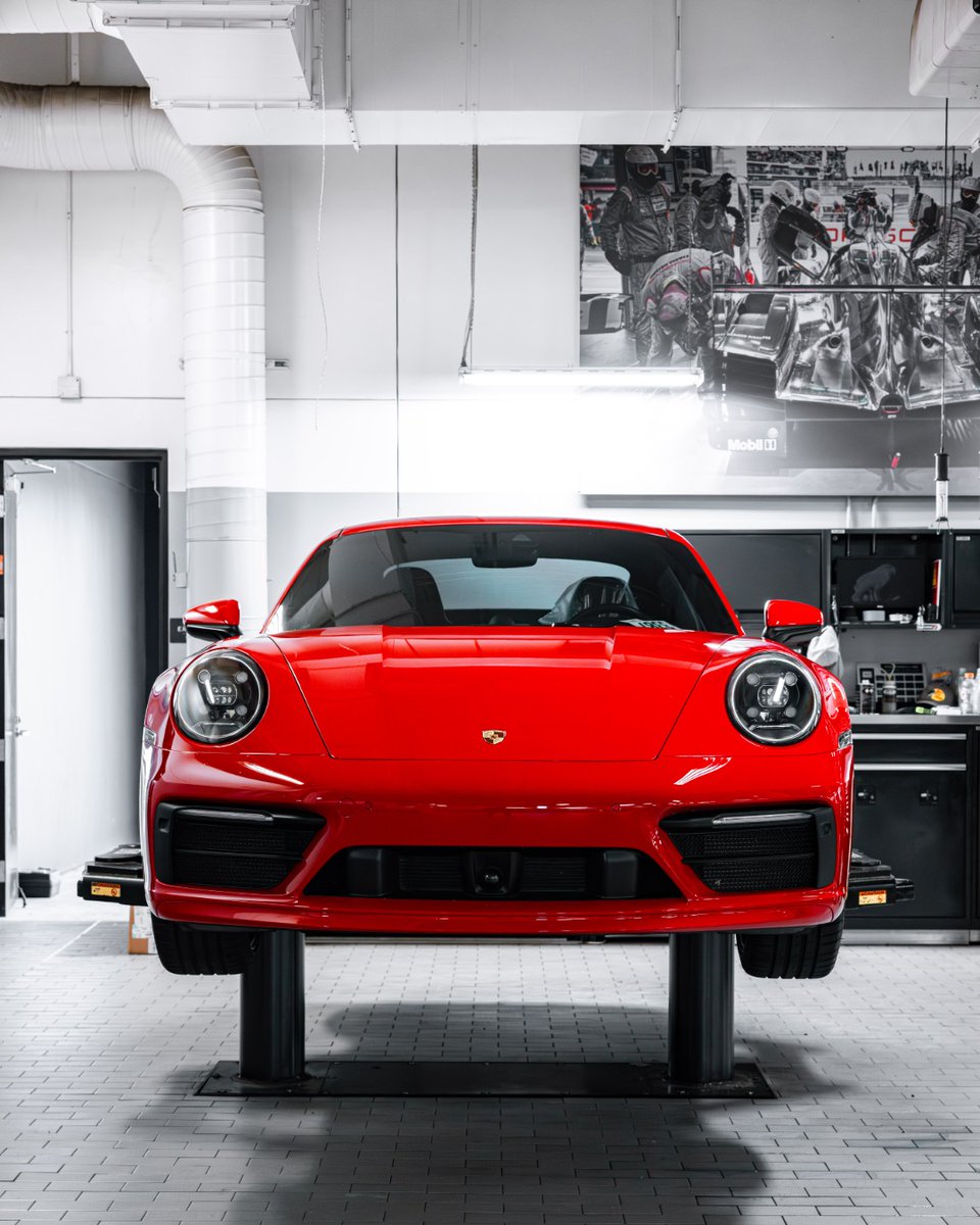 PorscheRiversid's tweet image. Need a mid-week pit stop? We've got you covered at Porsche Riverside.❤️
Schedule your next service through the link in our profile.🔗
#porscheriverside #riversideporsche #porscheusa #porschedealer #porscheexperience #riverside #inlandempire #porschelove #porscheclub #porsche