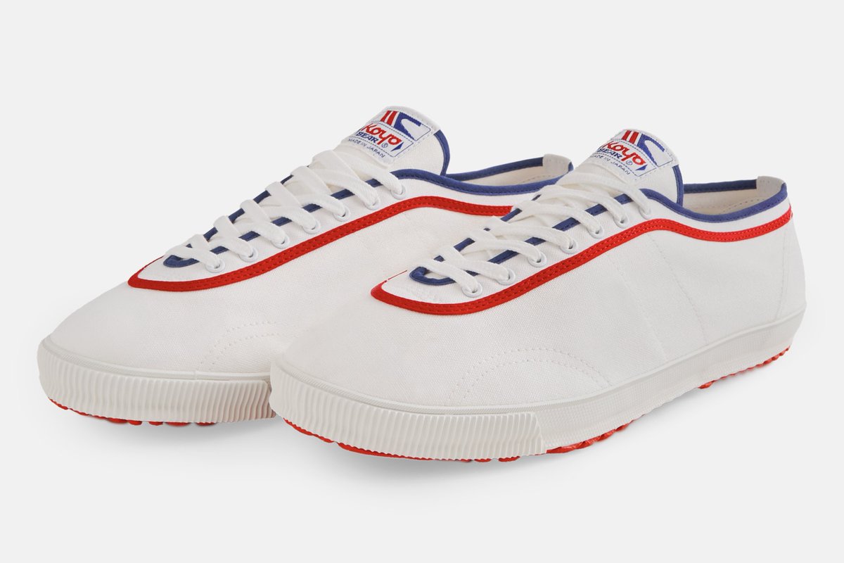 SoleRetriever's tweet photo. SERVED: The Marty Supreme x Koyo Bear Sharpman Shoe is available now 🏓

Limited reissue of Japanese table tennis legend Ichiro Ogimura's shoe from 1952.

White/Red/Blue (1,000 Pairs)
White/Orange (850 Pairs)
💵 $235 https://t.co/du9h8QnNPA