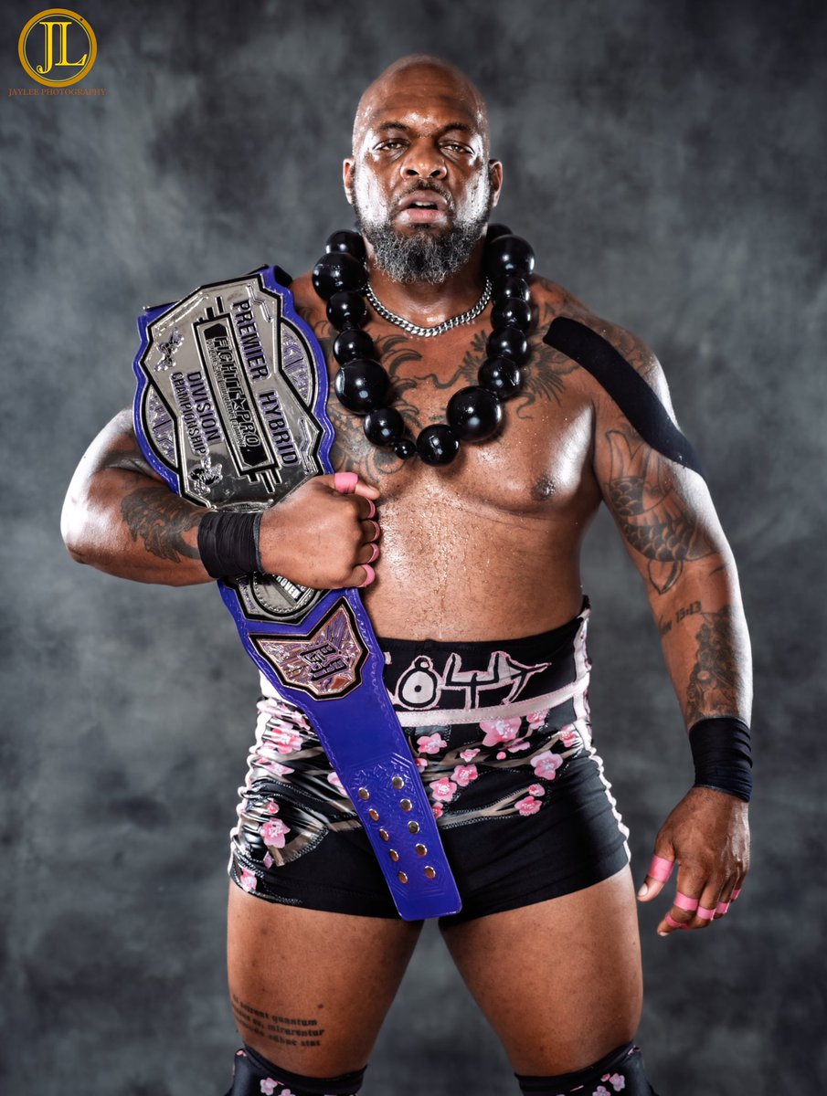 𝔗𝔥𝔢 𝔒𝔫𝔢 𝔗ℜ𝔘 𝔎𝔞𝔦𝔧𝔲 tweet media