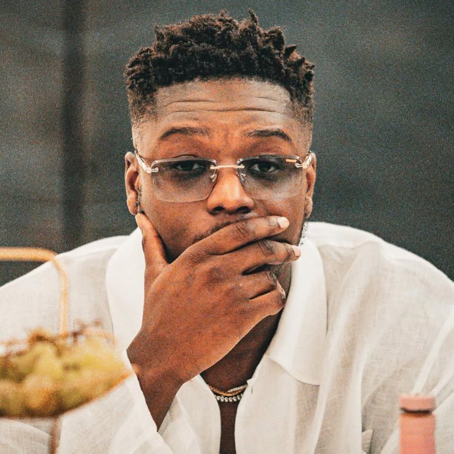 Midi/Minuit tweet media