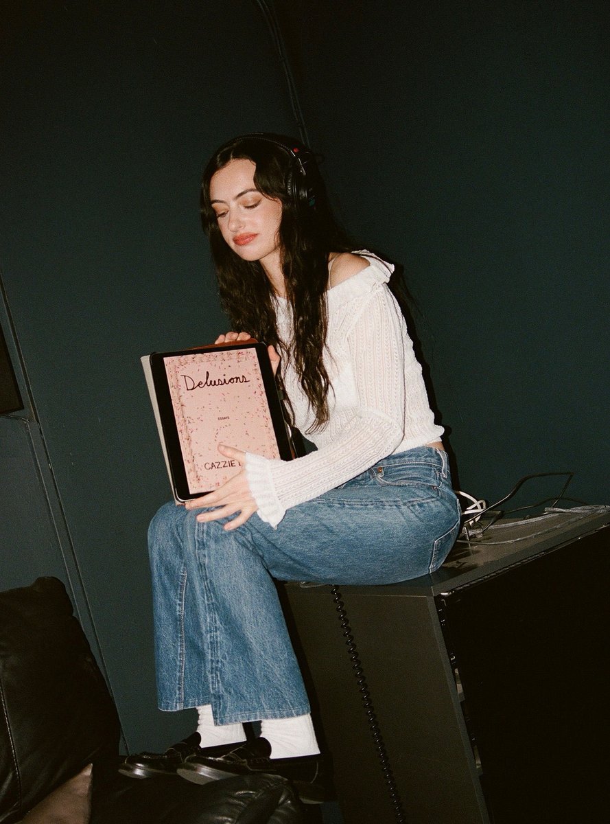 Macmillan Audio tweet media