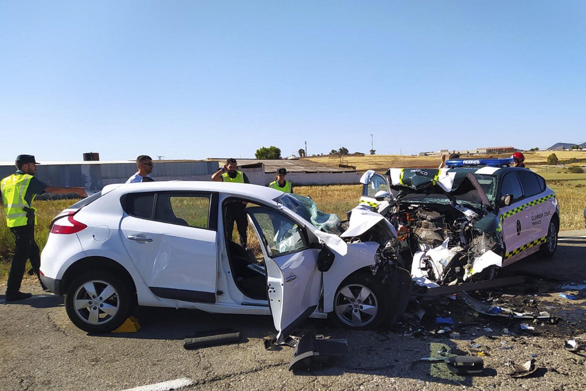 🚦 Top 20 Countries by Road Traffic Death Rate (per 100,000 inhabitants)

1. 🇩🇴 Dominican Republic — 67.23
2. 🇿🇼 Zimbabwe — 63.47
3. 🇲🇼 Malawi — 57.15
4. 🇱🇷 Liberia — 55.89
5. 🇪🇷 Eritrea — 54.13
6. 🇺🇬 Uganda — 53.60
7. 🇧🇮 Burundi — 52.10
8. 🇨🇫 Central African Republic — ~49–50
9.