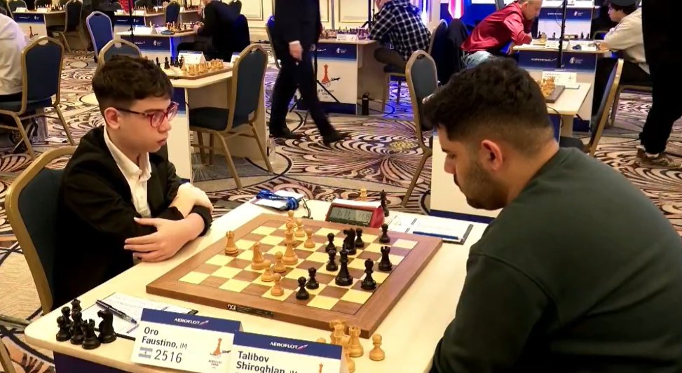 🚨FAUSTINO ES INCOMPARABLE: GANÓ DOS PARTIDAS Y SIGUE VIVA LA ESPERANZA DEL RÉCORD MUNDIAL🚨

Tengo que reconocerlo: no pensé que sería posible. Los finales de torneo son el punto débil de Faustino Oro y, así y todo, hoy estaba obligado a ganar sus dos partidas... Y LAS GANÓ.