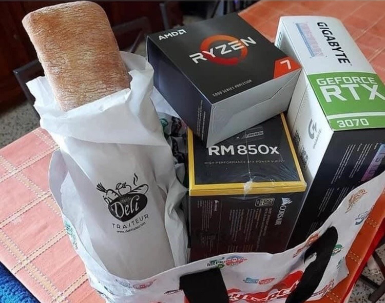 PcComponentes.fr tweet media