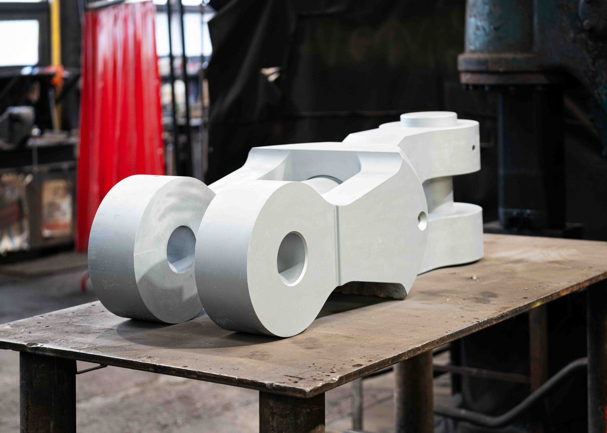 Defence Equipment & Support tweet media