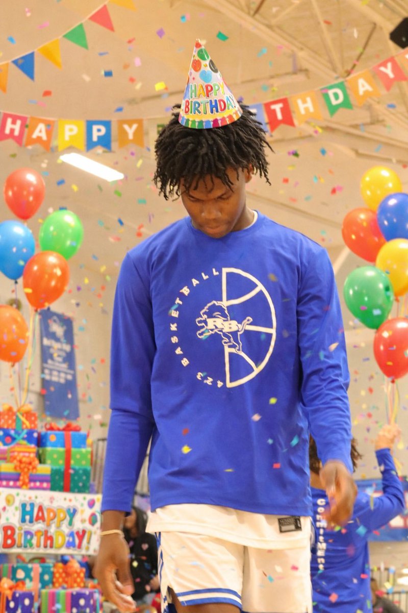 Lion Pride tweet media