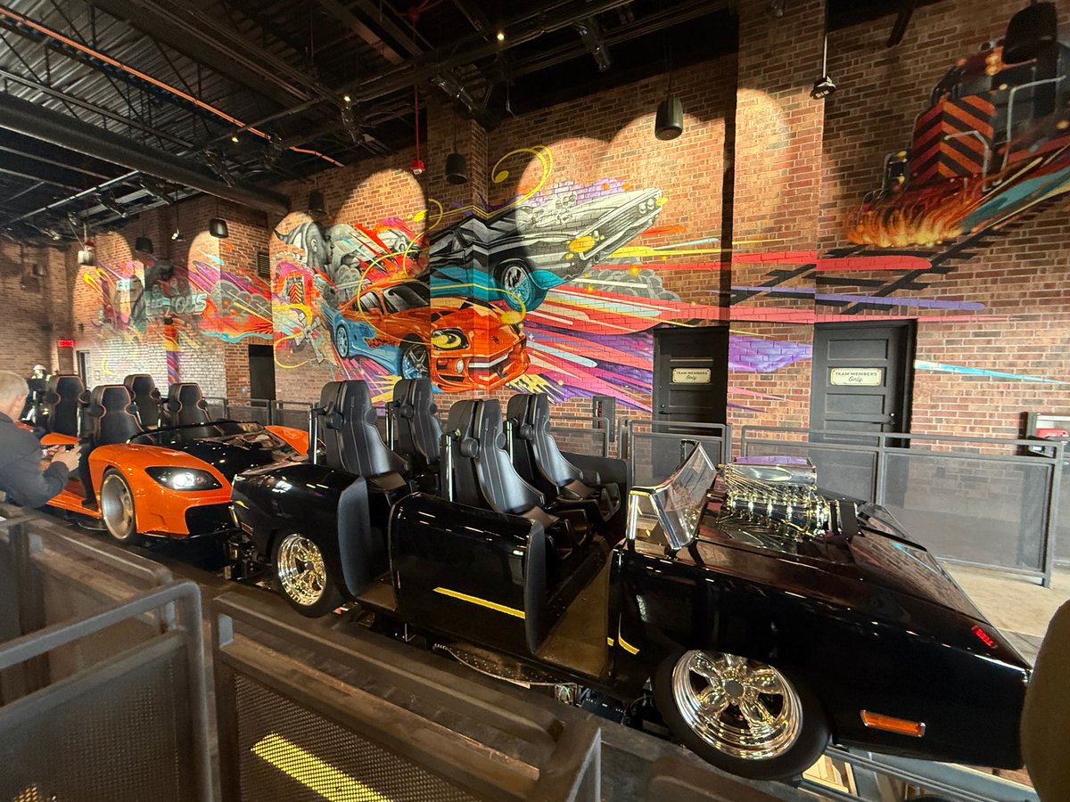 insideuniversal's tweet photo. First look inside the Fast &amp; Furious: Hollywood Drift ride platform, and the coaster train vehicles! @UniStudios https://t.co/WcjD3mPYo3