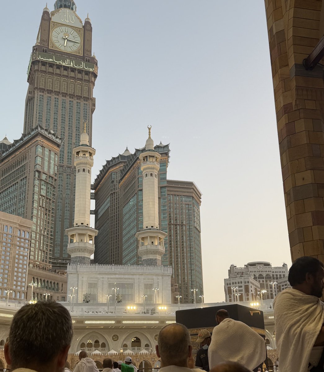سـكايلر tweet media