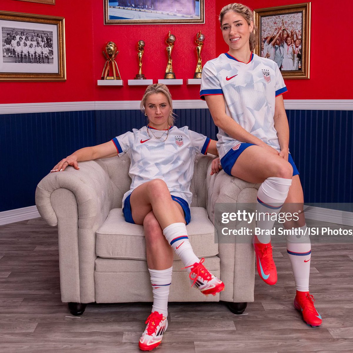 🤍🤍❤️❤️💙💙